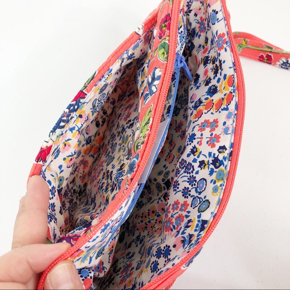 New Vera Bradley + RFID Protection crossbody bag - Picture 7 of 8